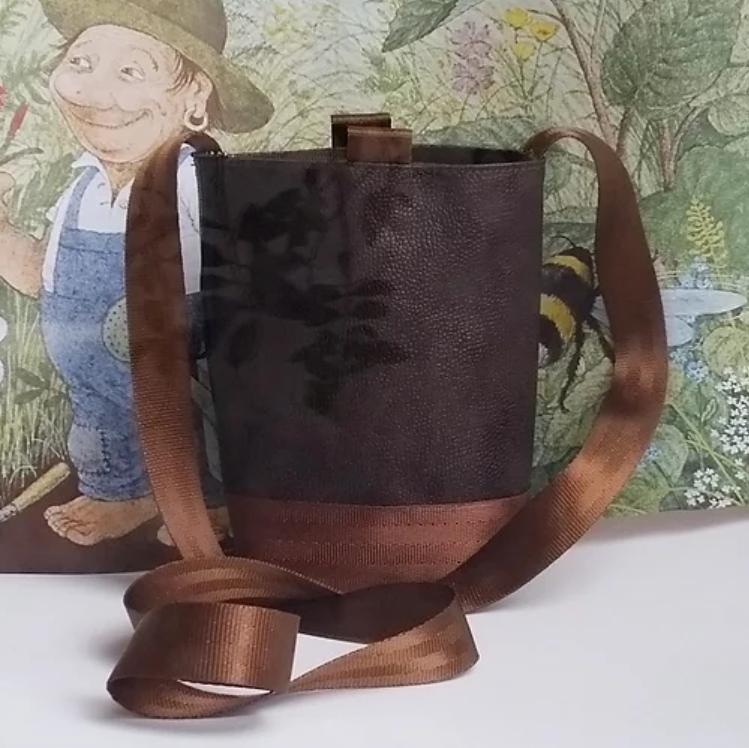 Essential Bag - Leather