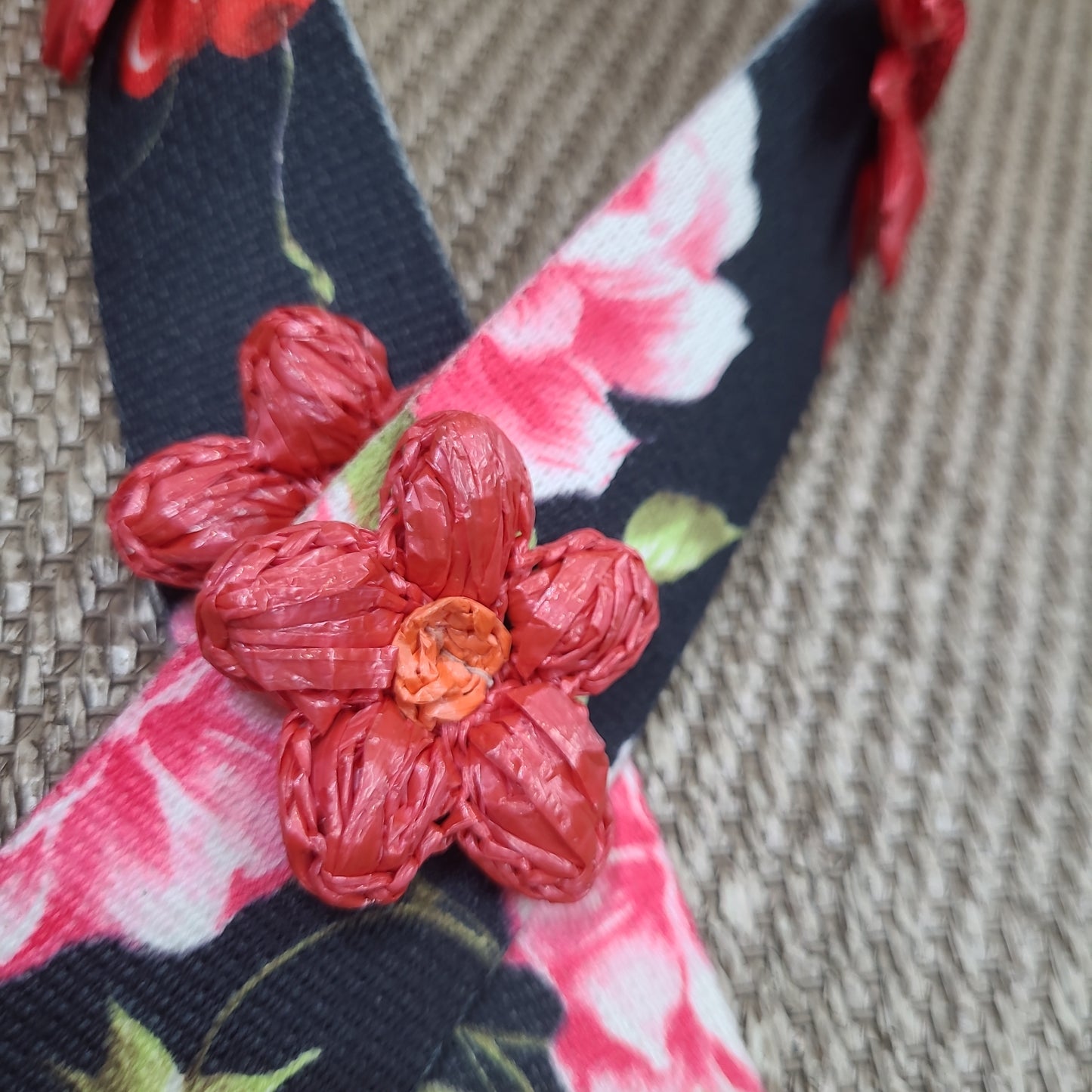 Flower bag strap : black + red