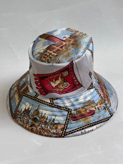Destinations Bucket